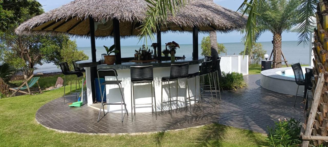 Beachfront Pool Villa And Apartment Koh Chang Exterior photo