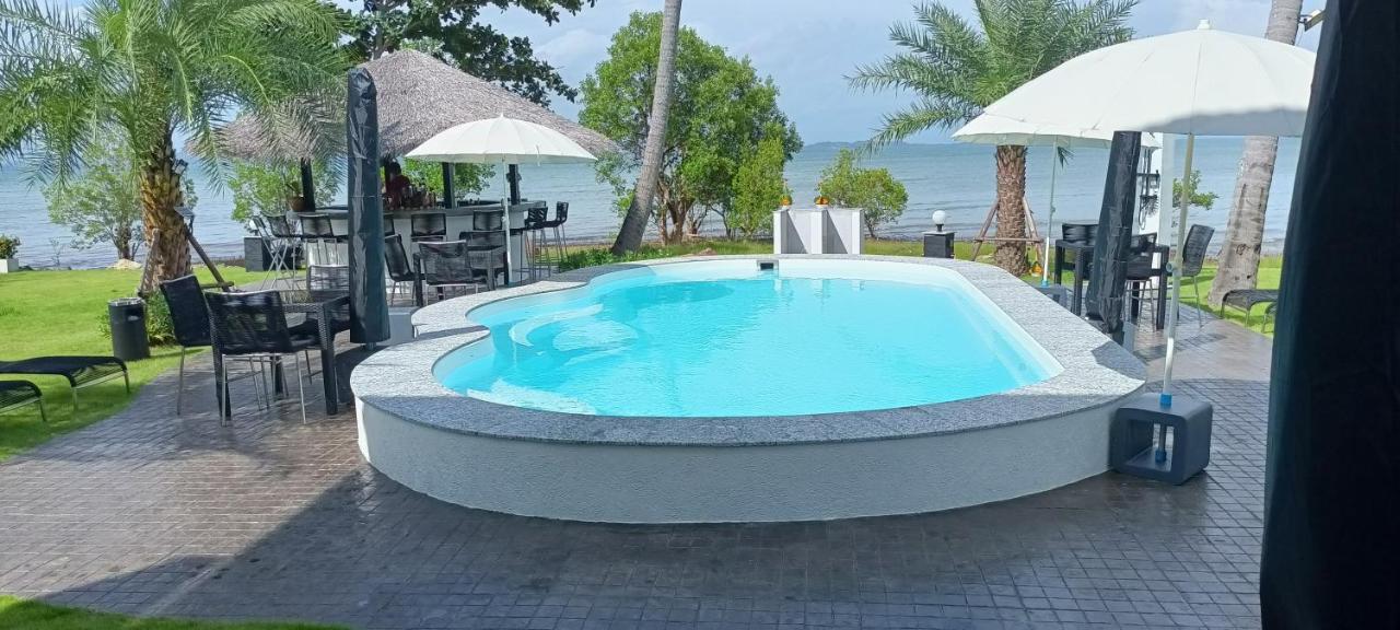 Beachfront Pool Villa And Apartment Koh Chang Exterior photo